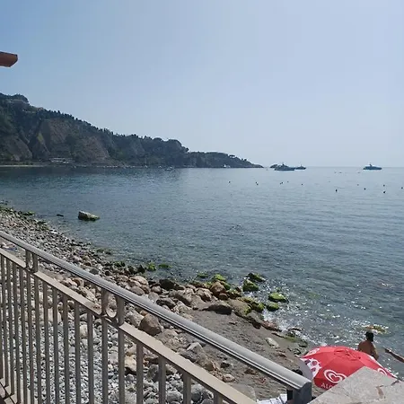 Taorbay Alojamento de Acomodação e Pequeno-almoço Giardini Naxos
